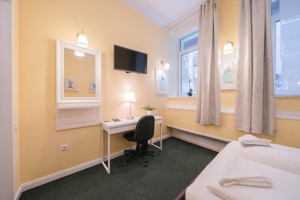 Station Self Check-In Apartments VNO Buitenkant foto